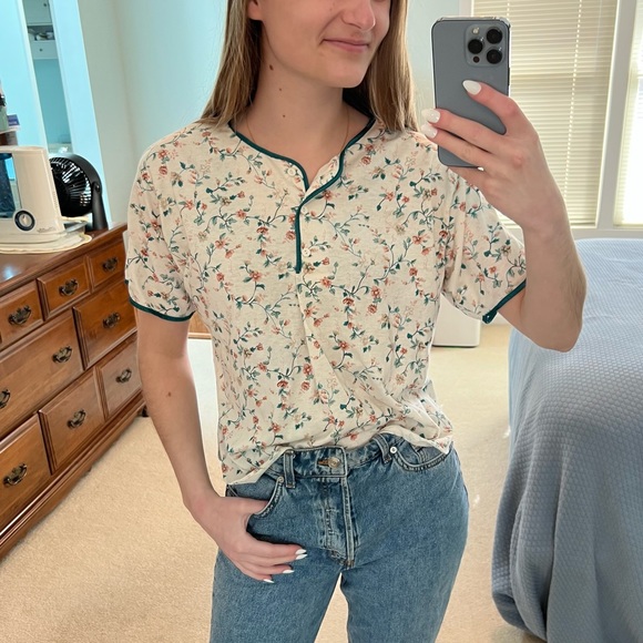 Vintage cottagecore shirt - Picture 1 of 9